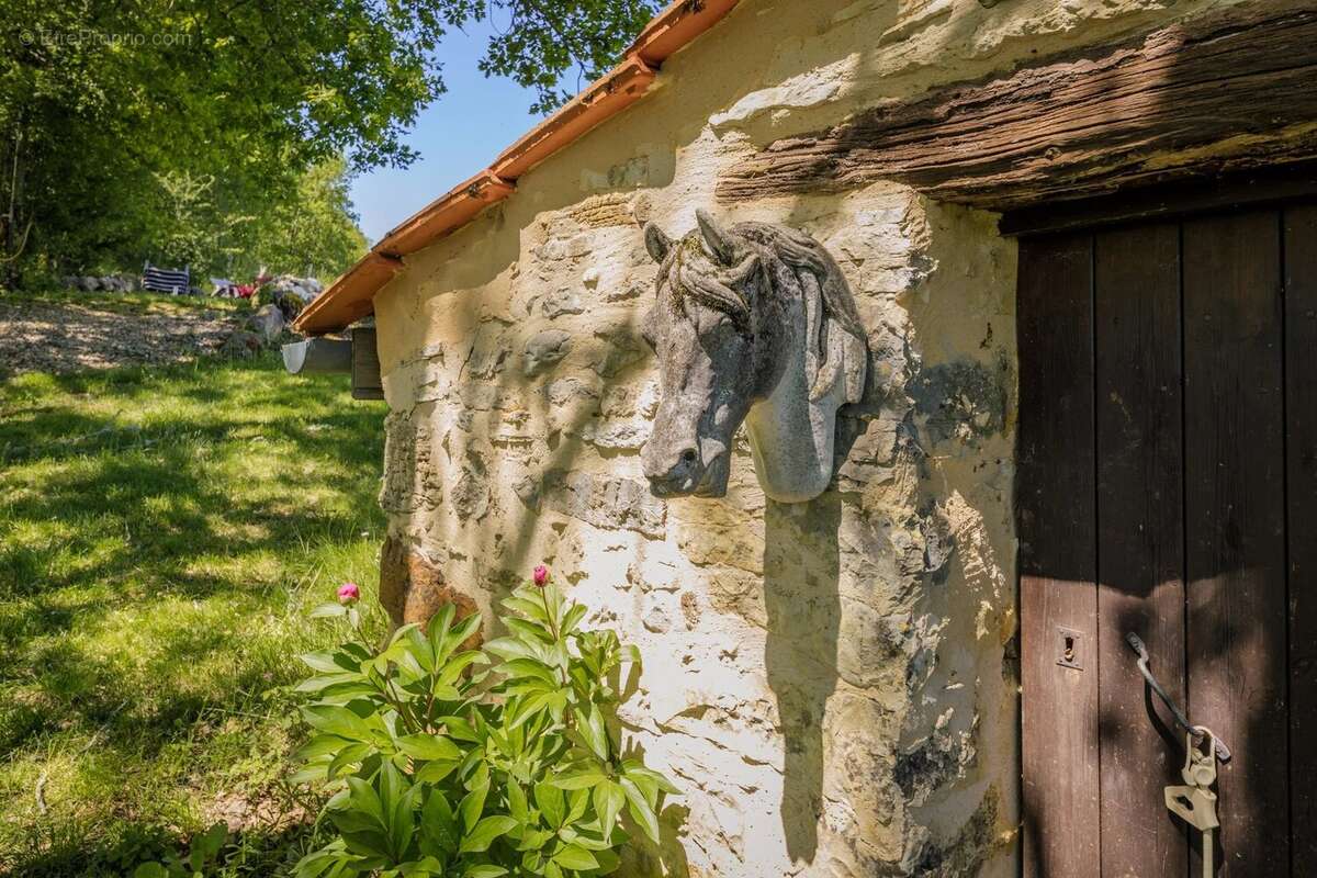 Charmante maison en pierre du Périgord avec piscine et vue sur la campagne - photo 16