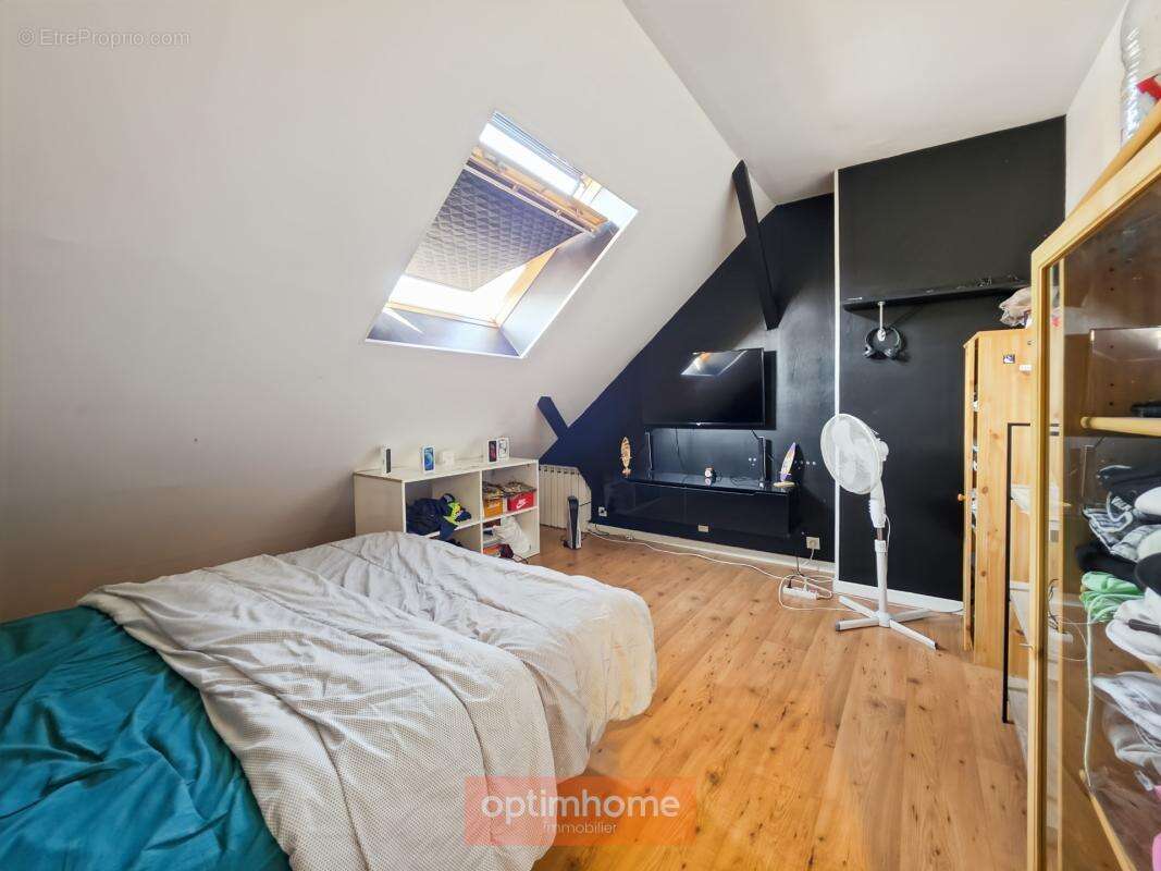 Maison de ville de 146 m² – 4 chambres – bureau – cour et jardin - photo 19