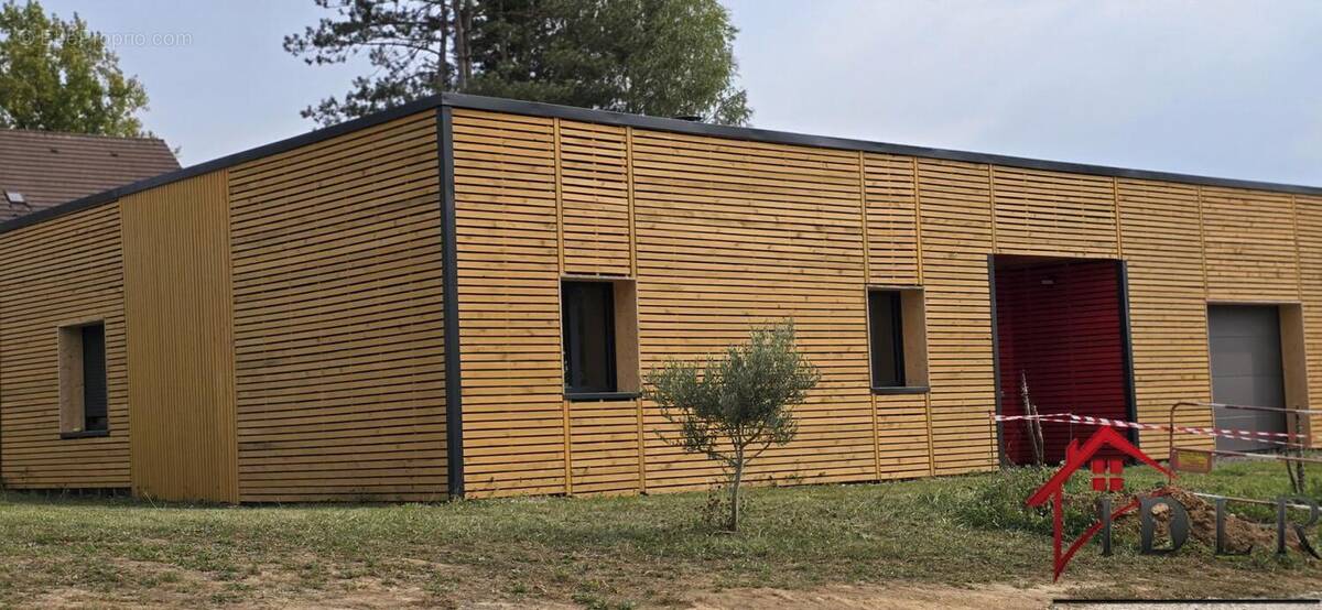 Maison à LARIANS-ET-MUNANS