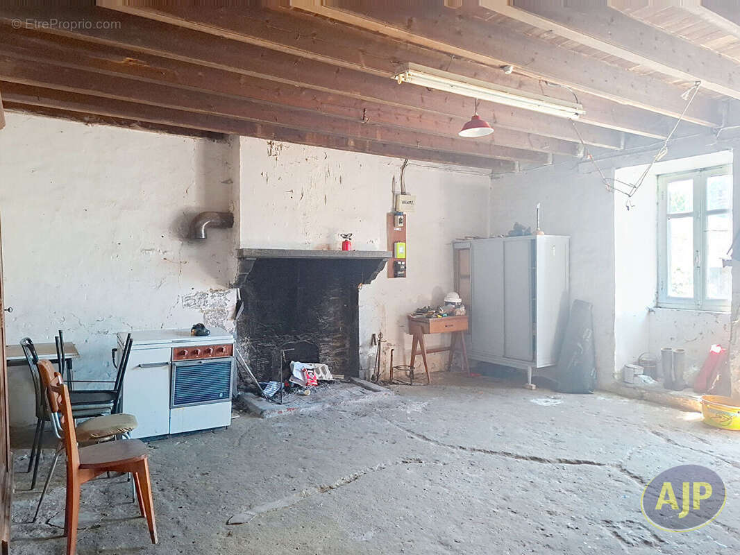 Maison à ISSE