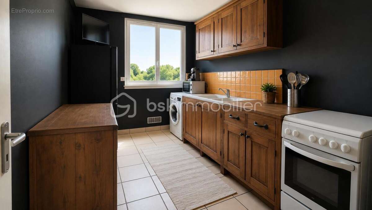 Appartement F3 - 67 m2 - 2 chambres - cave et parking - photo 2