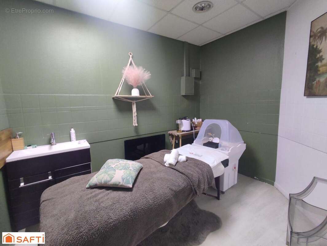 Photo 8 - Commerce à MANTES-LA-JOLIE