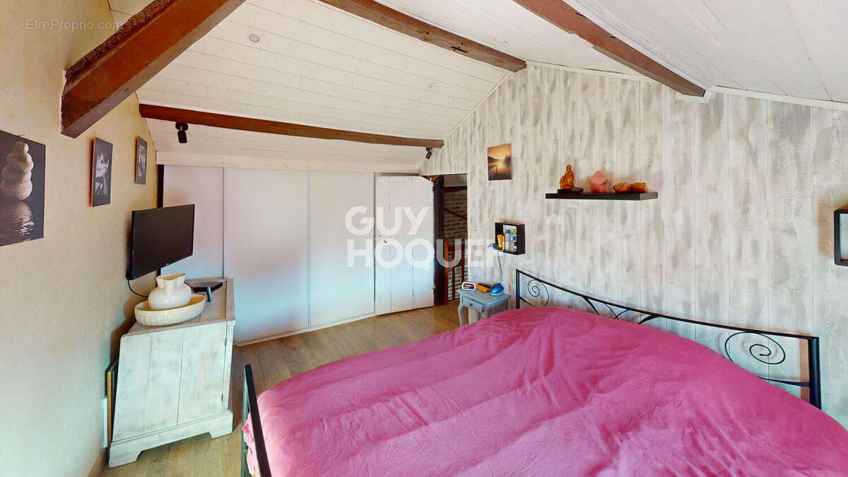Maison traditionnelle de 95m2 à Mezos sur un terrain de 727 m2 - photo 9
