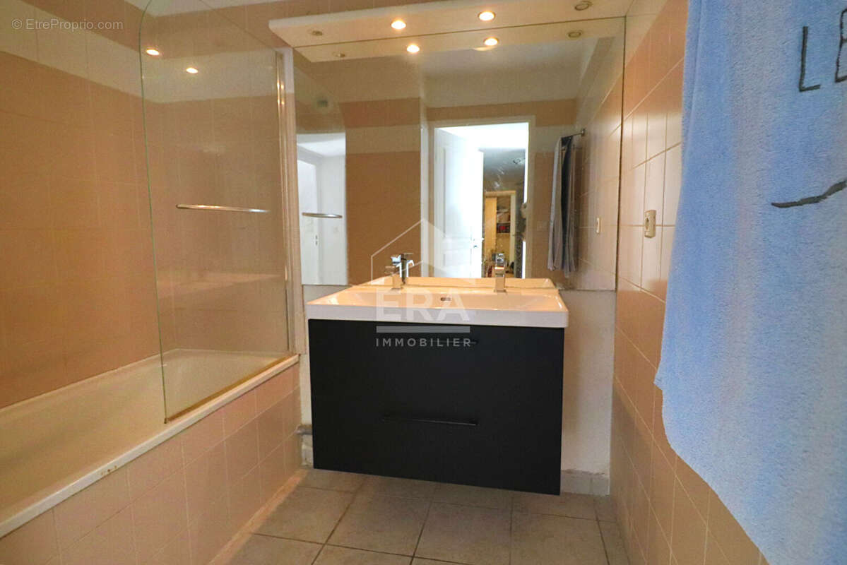 Appartement à MARSEILLE-10E