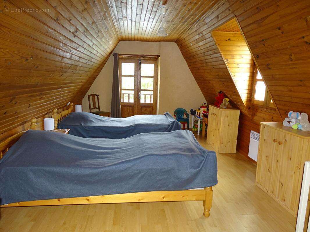 Ensemble immobilier Saint Leon Sur Vézère 8 pièce(s) 210.48 m2 - photo 14