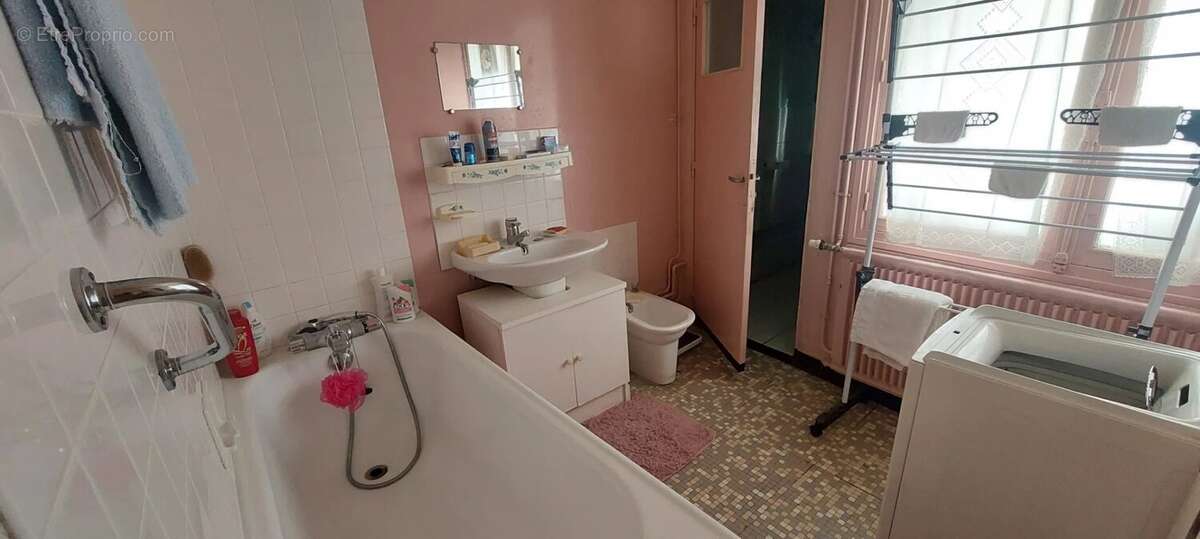 Maison à GRANDVILLIERS