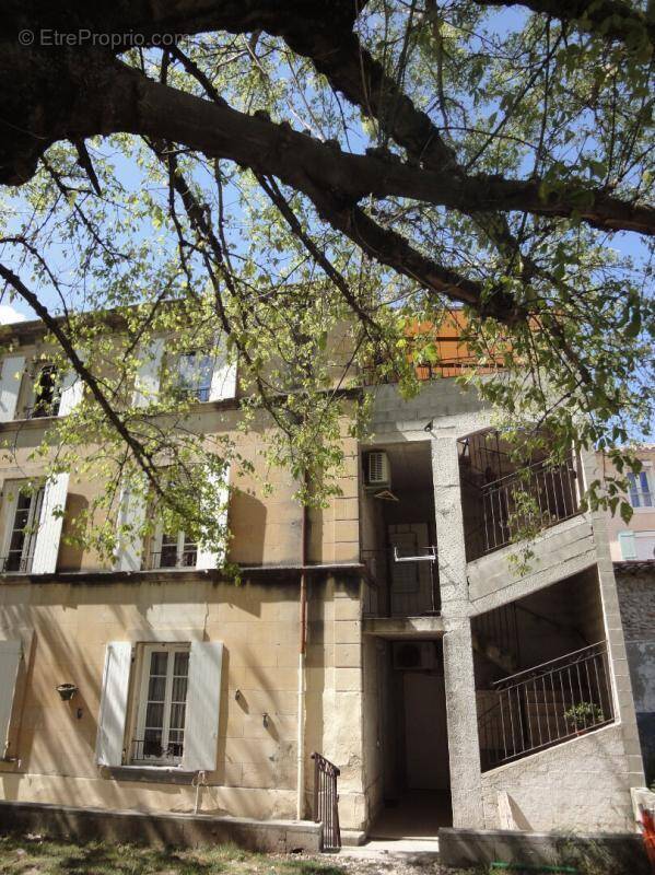 Appartement à VALREAS