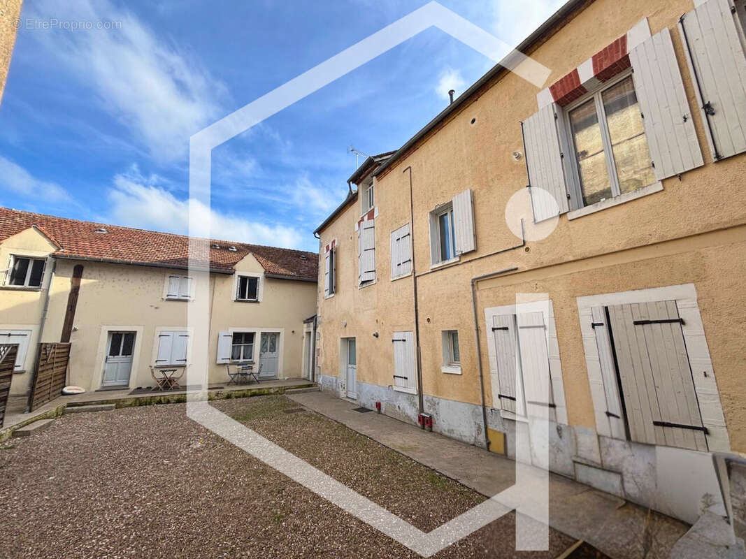 Appartement à CHATILLON-SUR-LOIRE