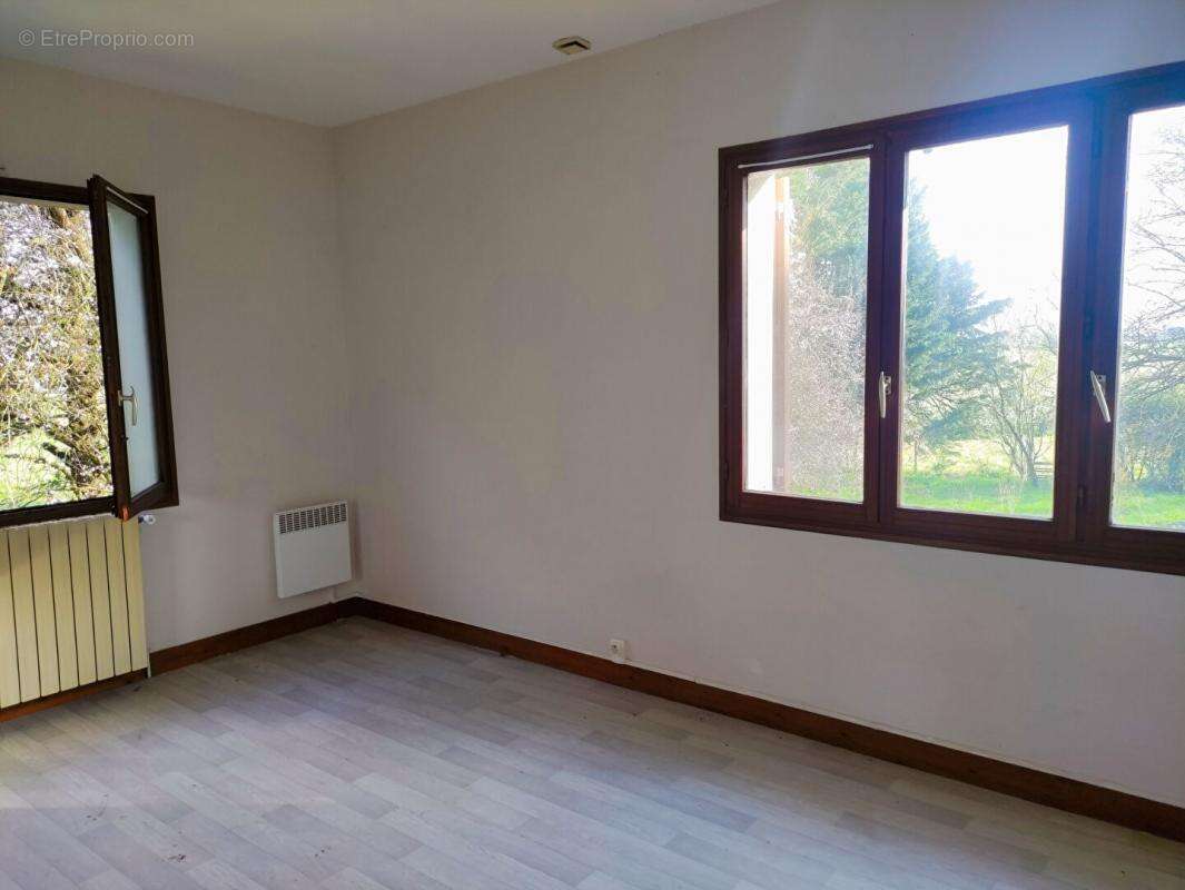 Maison à CHATELLERAULT