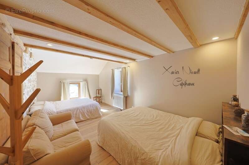 Maison à LE GRAND-ABERGEMENT