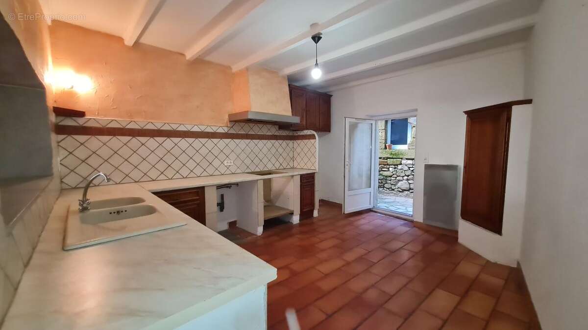 Maison à ROQUEMAURE