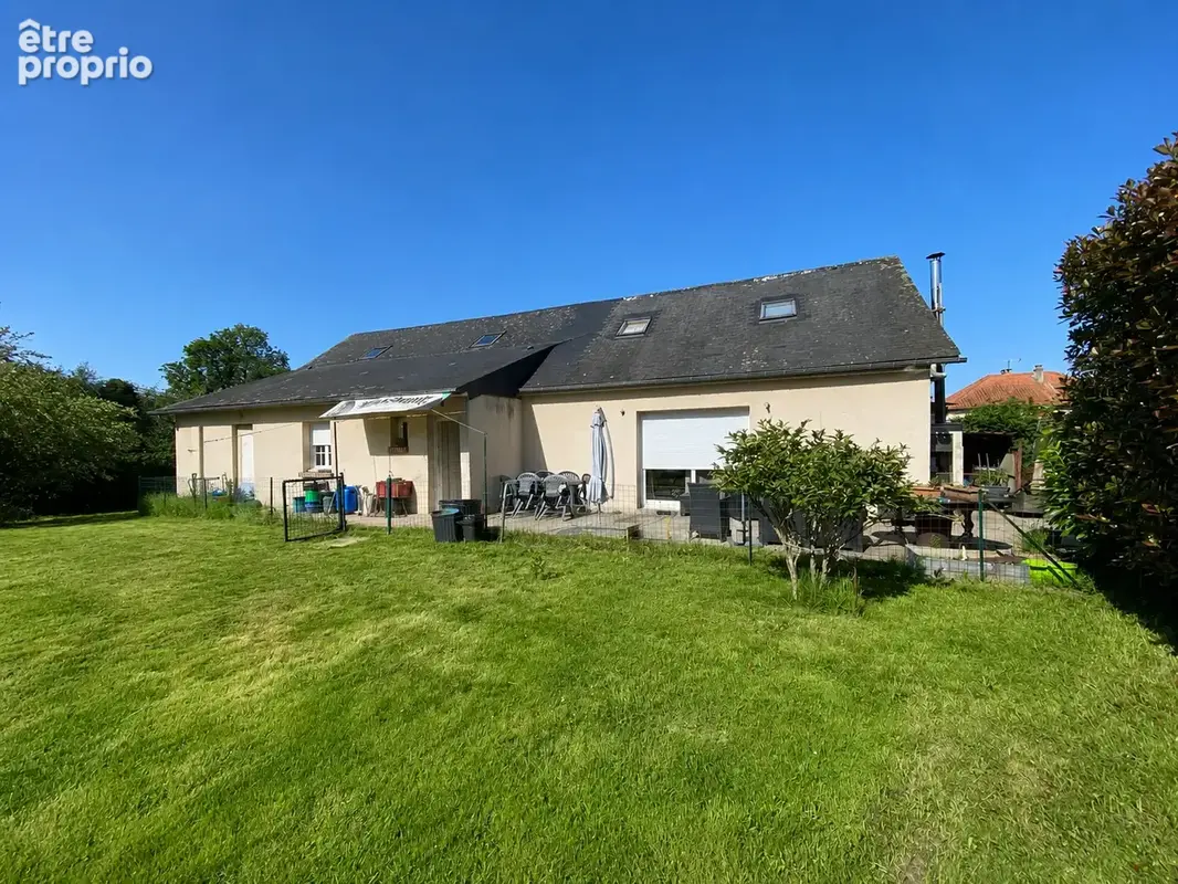 Propriete avec 2 maisons, grange et terrain - photo 11