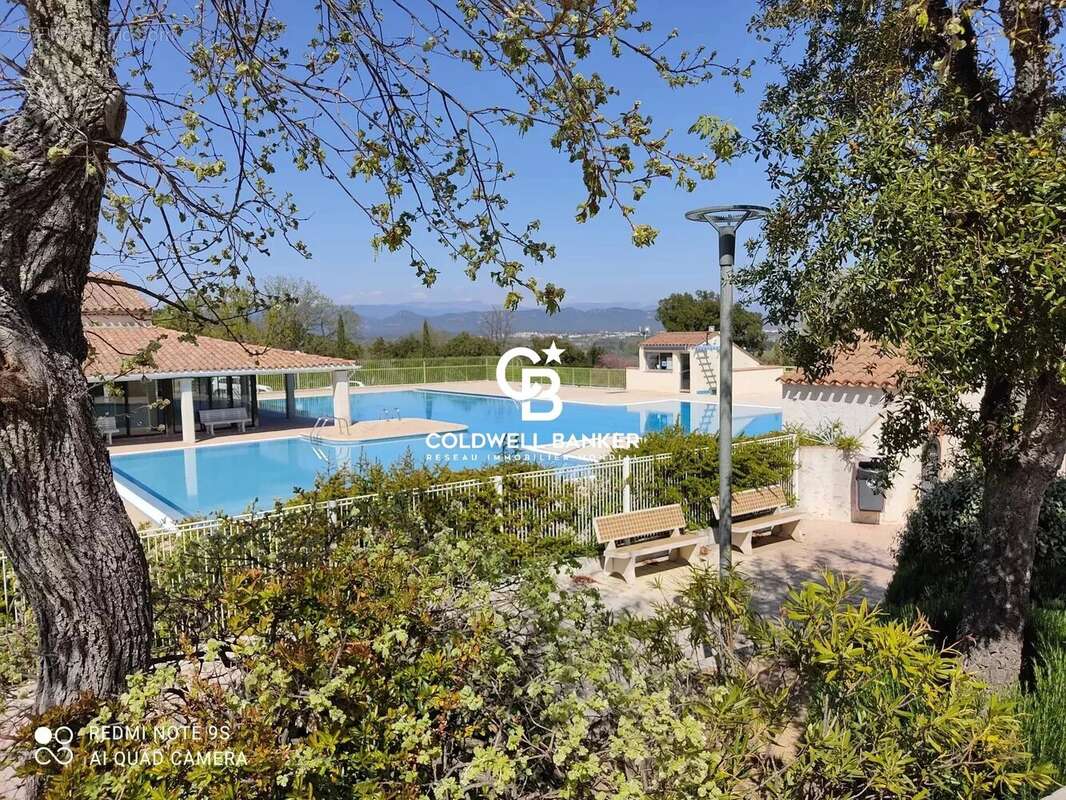 Maison à ROQUEBRUNE-SUR-ARGENS