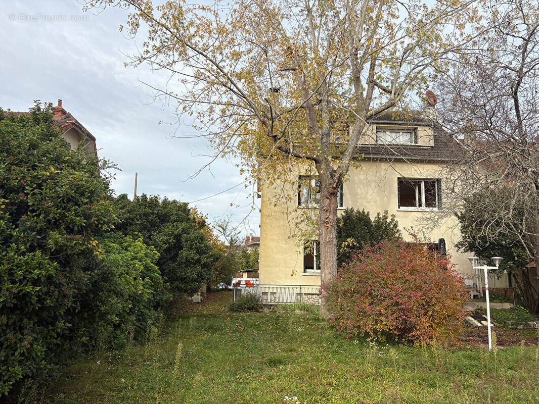 Maison à CHAMPAGNE-SUR-SEINE