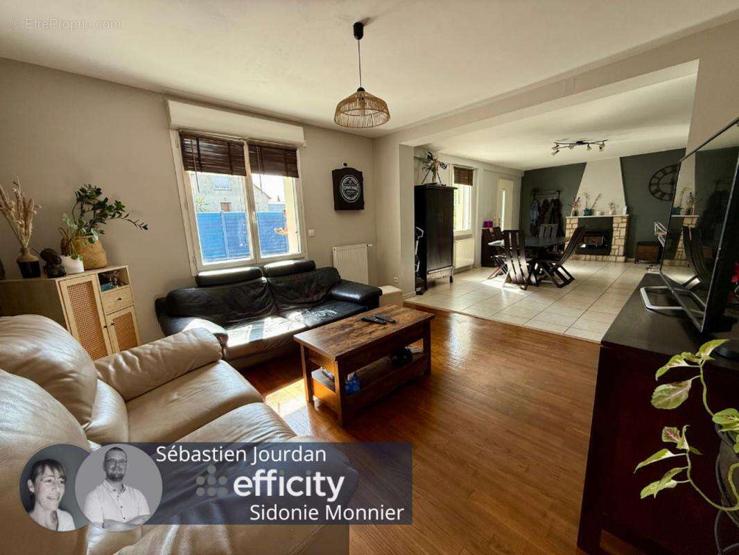 Maison à SERVON-SUR-VILAINE