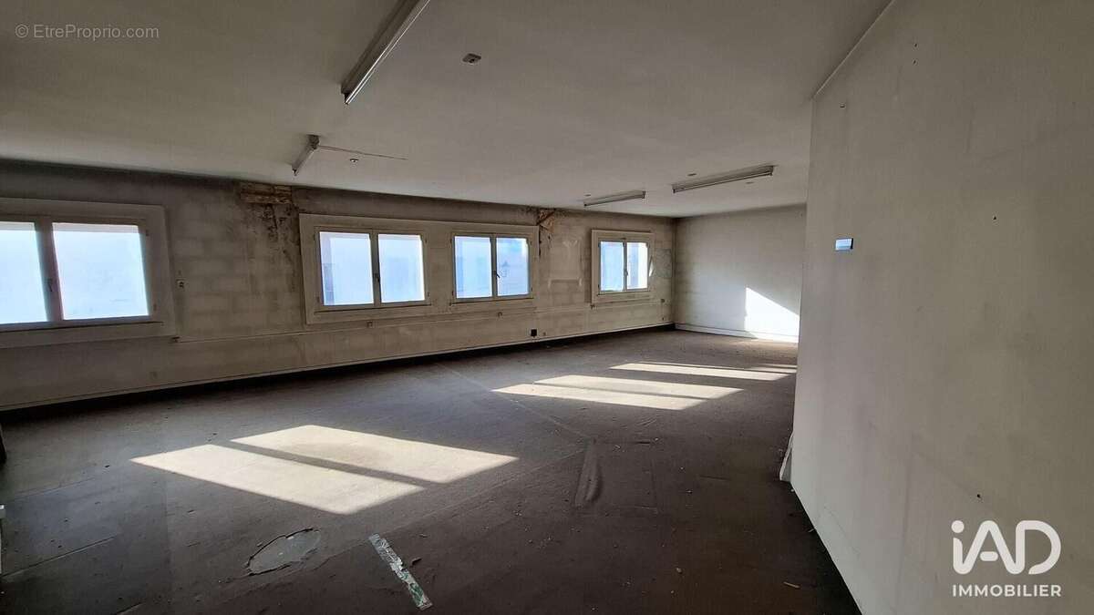 Photo 3 - Commerce à DREUX