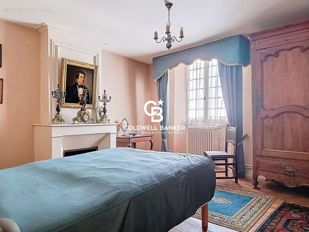 L’élégance du XVIIIe siècle alliée au confort d'aujourd'hui - Pons - photo 17