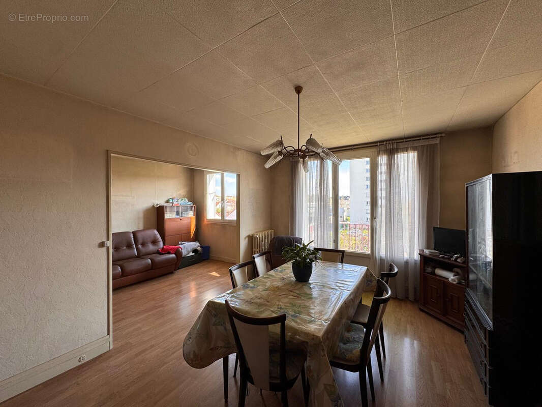 Appartement à BRETIGNY-SUR-ORGE