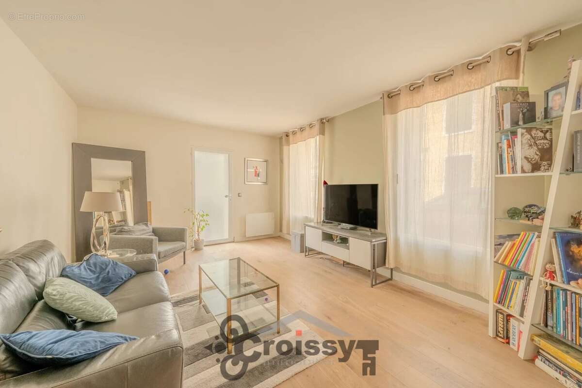 Appartement à CROISSY-SUR-SEINE