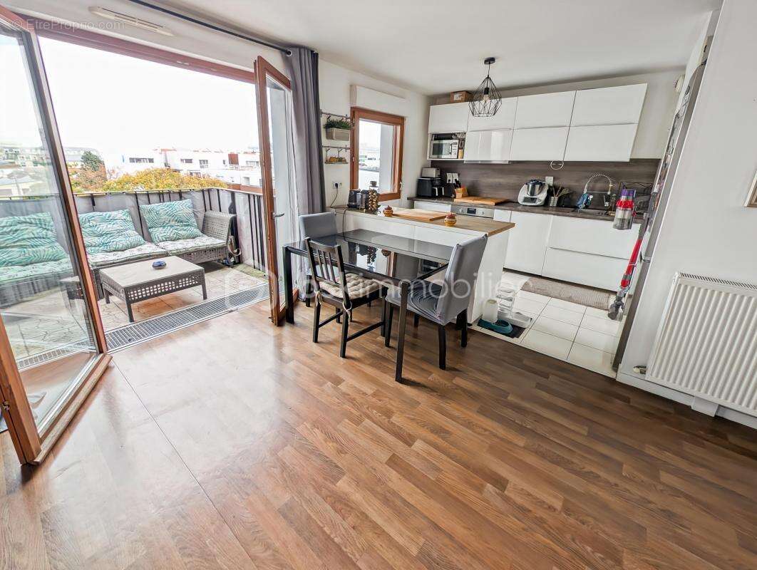 F3 63m2 dernier etage 4/4 residence 2015 avec parking en sous sol proche tram - photo 4
