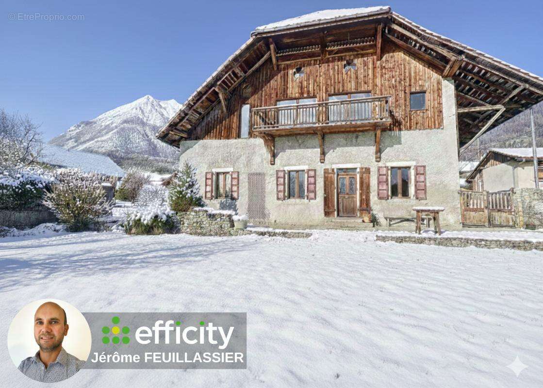 Maison à TANINGES