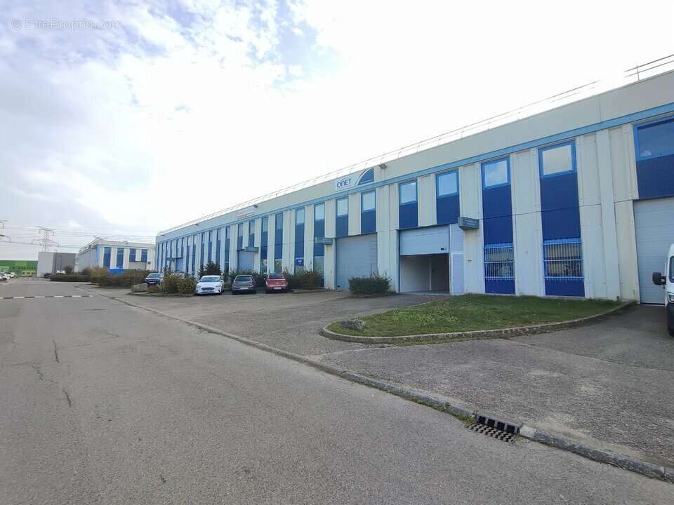 Autre à SAINT-QUENTIN-FALLAVIER