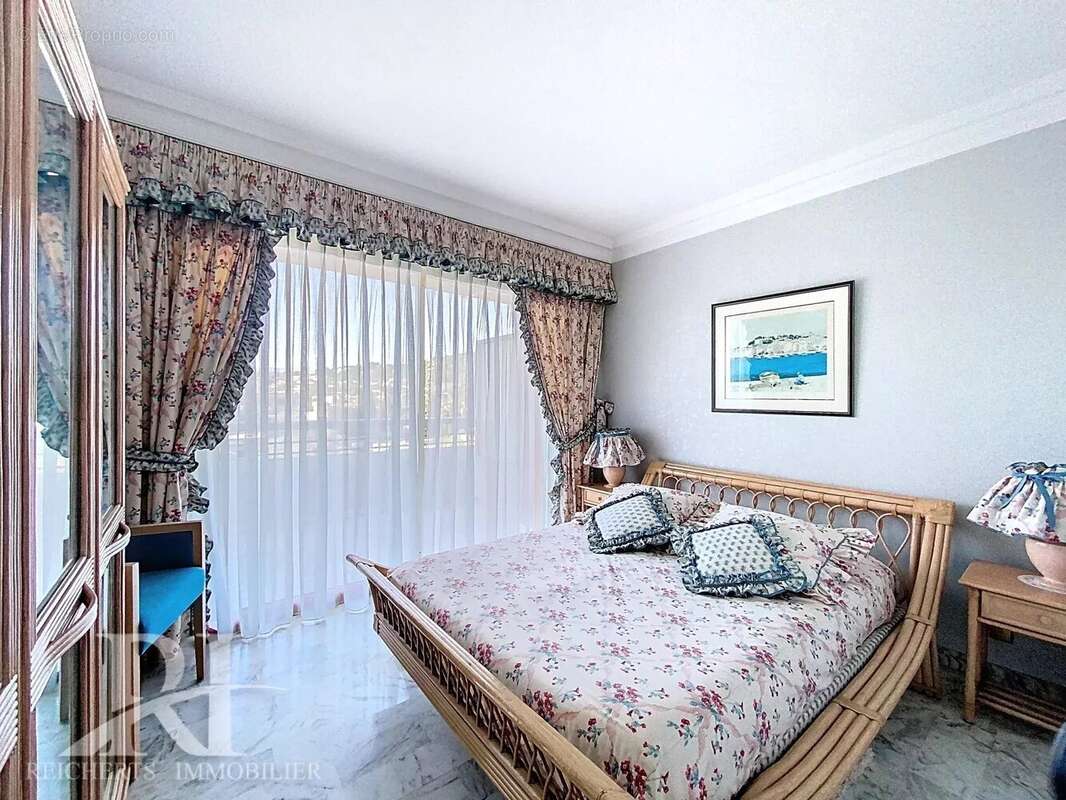 Appartement à LE CANNET