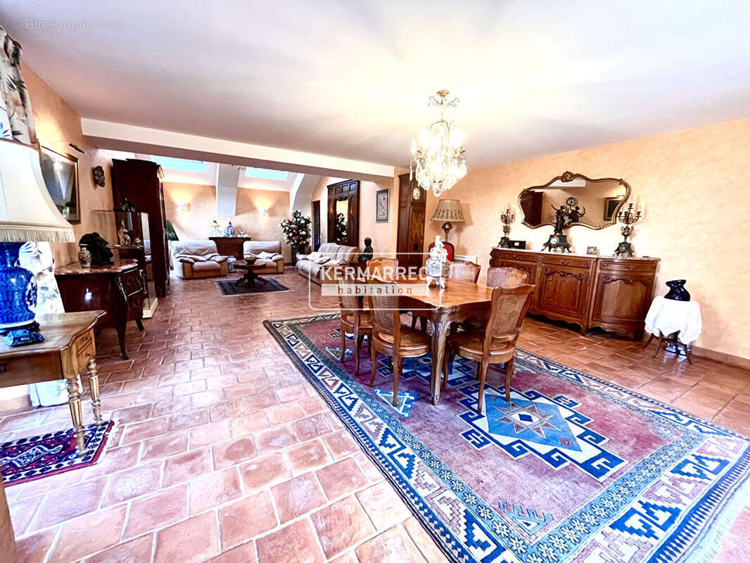 Maison Betton 7 pièces , 211m² - photo 8