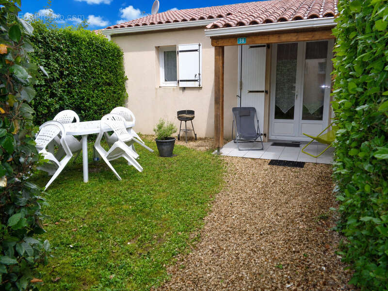 Maison à vendre 2 pièces OZILLAC (17) 2 pièces avec jardin privatif – Proche thermes de Jonzac - photo 5