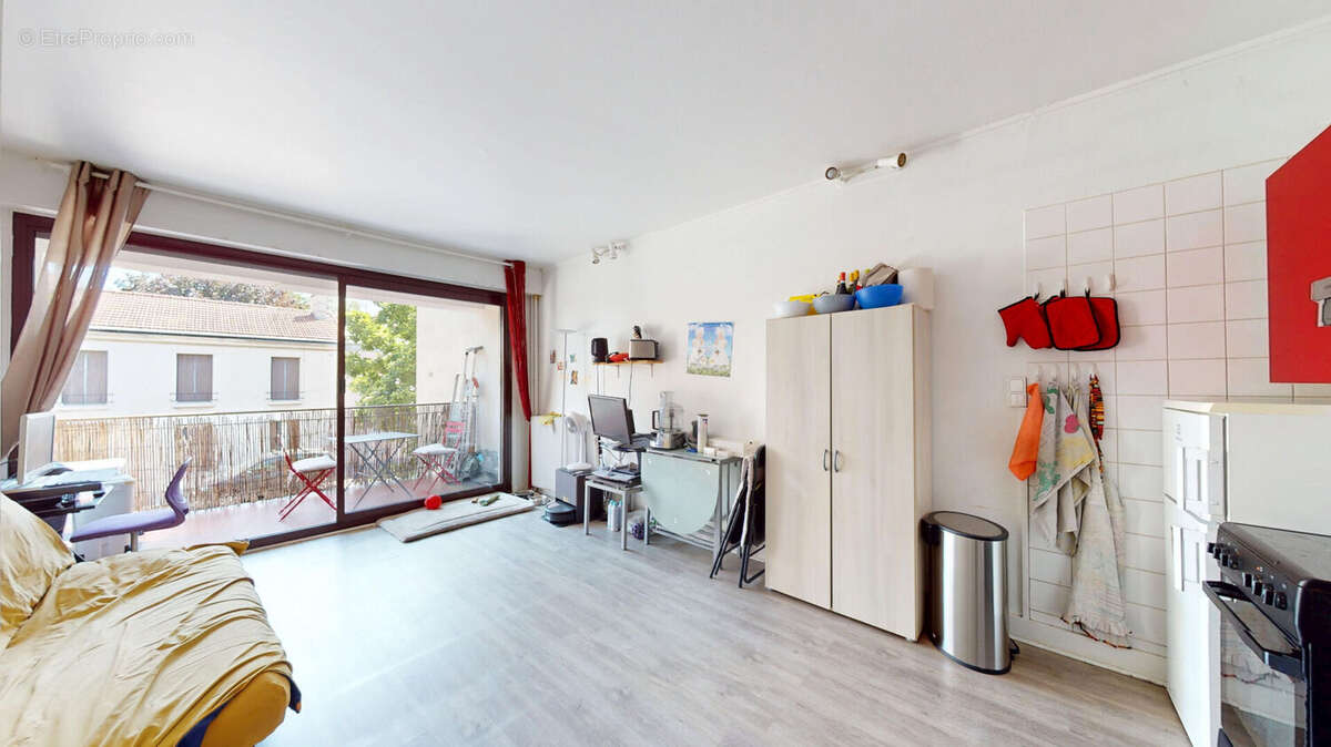 Eglise de pantin  grand studio  grand balcon avec vue degagee  exposition est  31 m²  balcon  calme & lumineux  cave  - photo 7