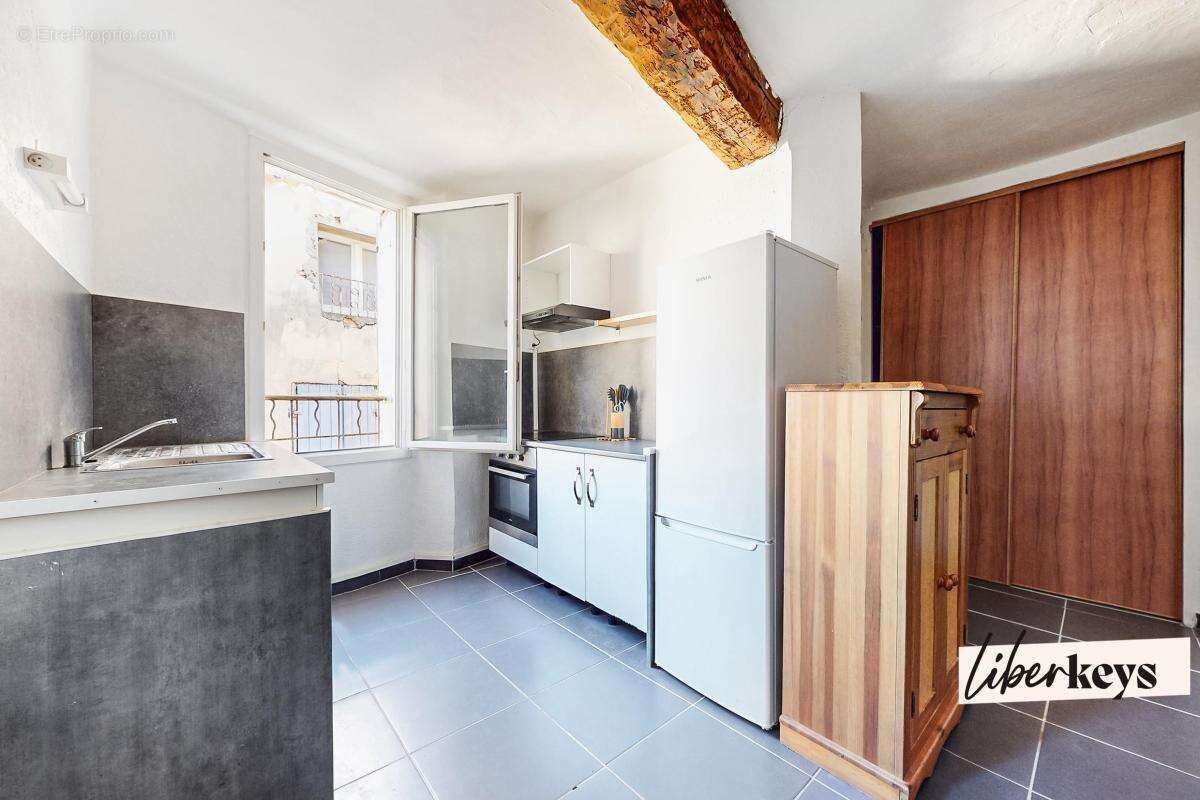 Appartement à SAINT-MAXIMIN-LA-SAINTE-BAUME