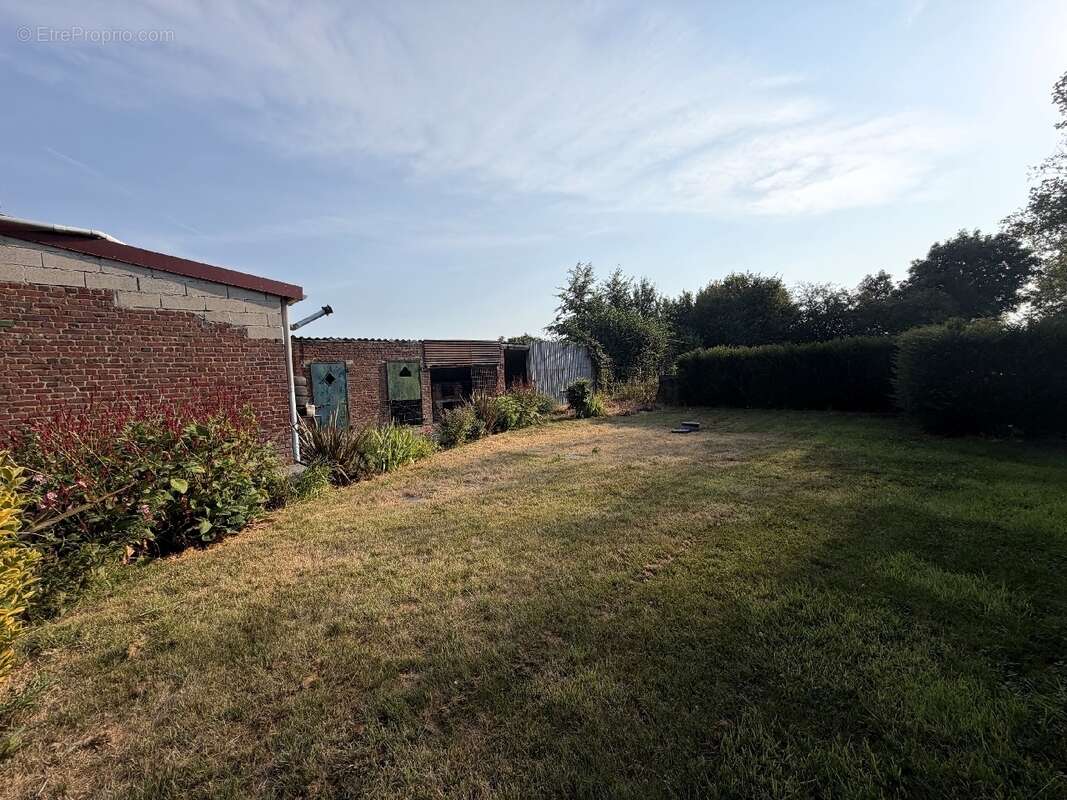 Maison 101 m² à Bus  - photo 2