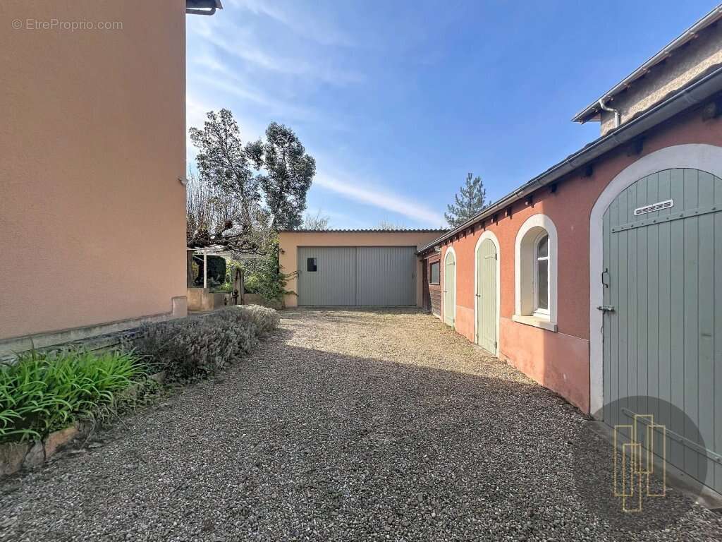 Maison à VILLEFRANCHE-SUR-SAONE