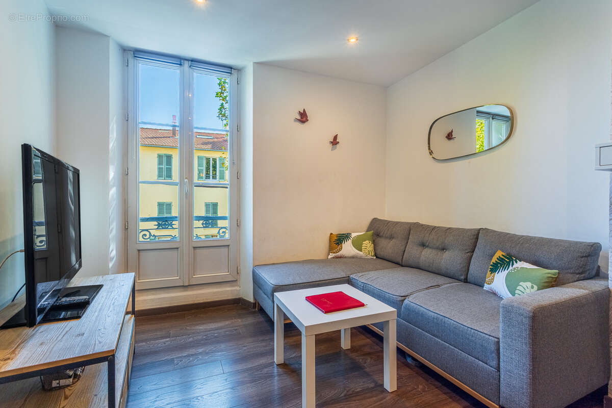 Appartement à HYERES