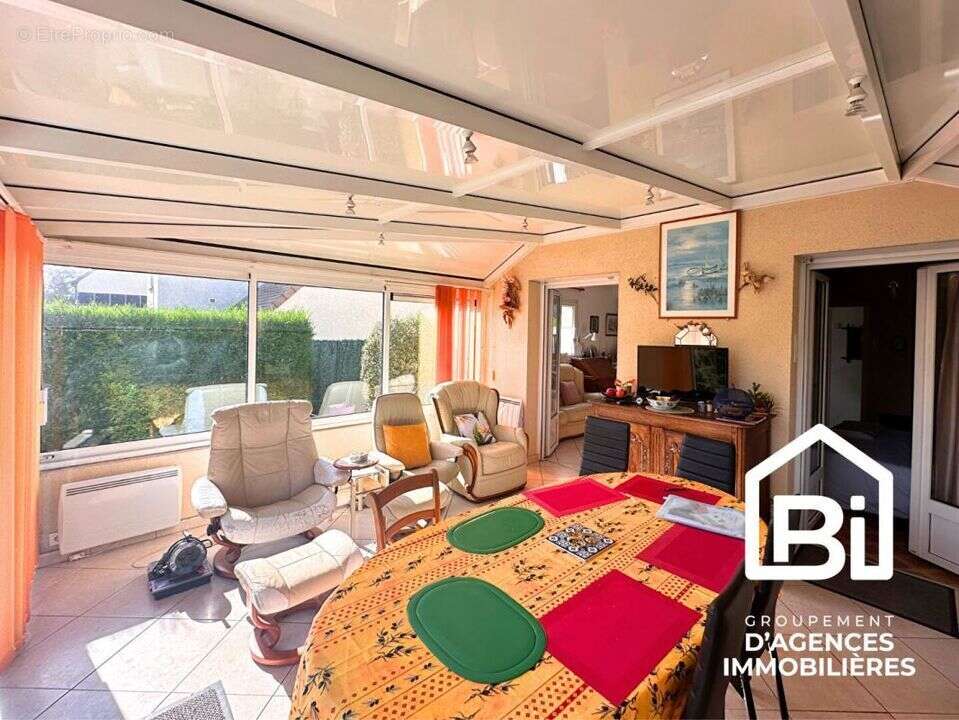 Maison à COLLEVILLE-MONTGOMERY