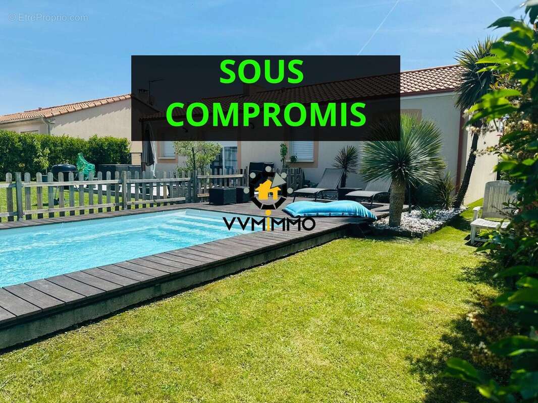 Maison à LA BOISSIERE-DU-DORE