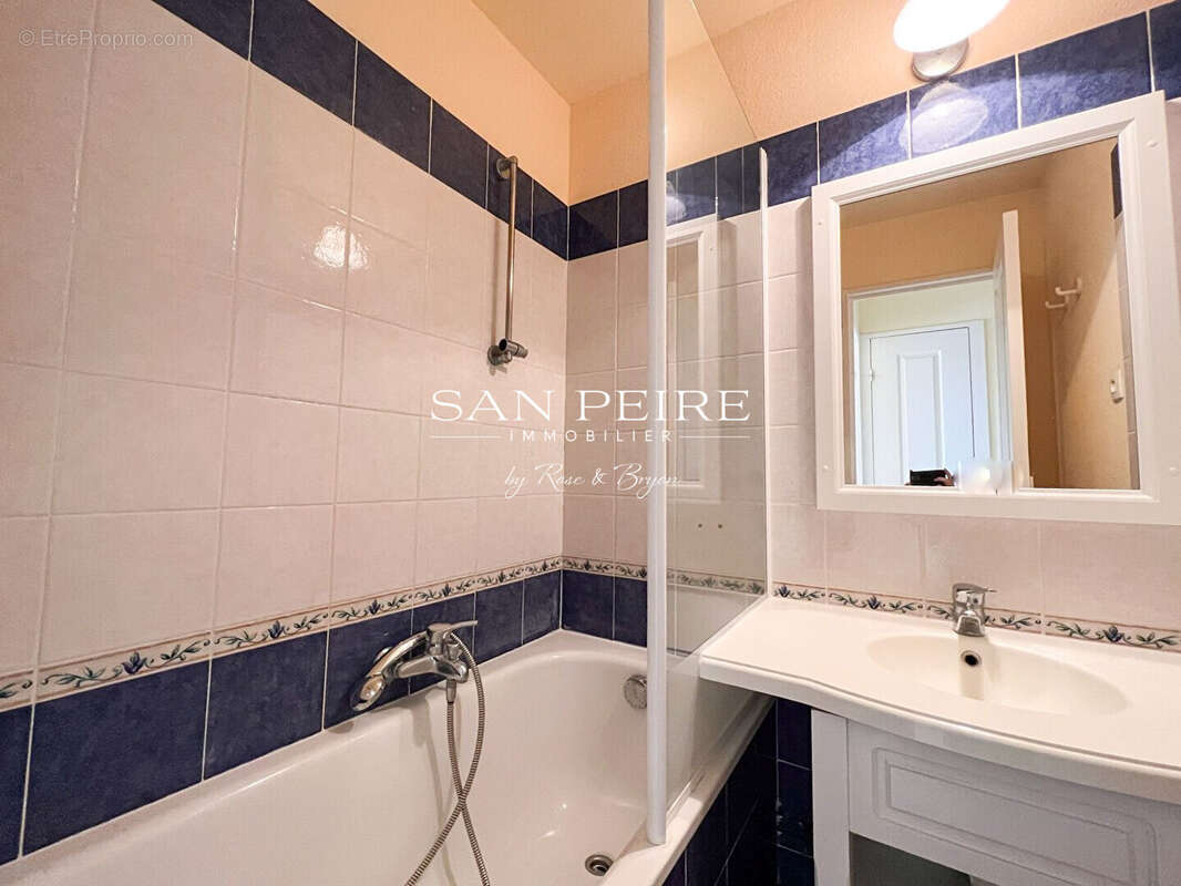 Appartement à LES ISSAMBRES