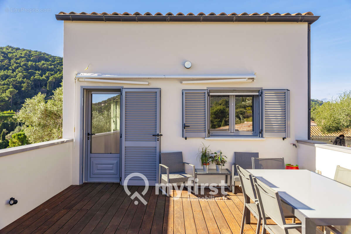 Maison à LA VALETTE-DU-VAR