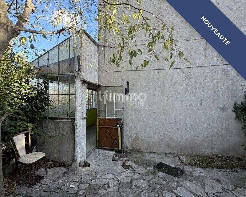 Maison entièrement à rénover + garage et jardin de plus de 200m2 - photo 2