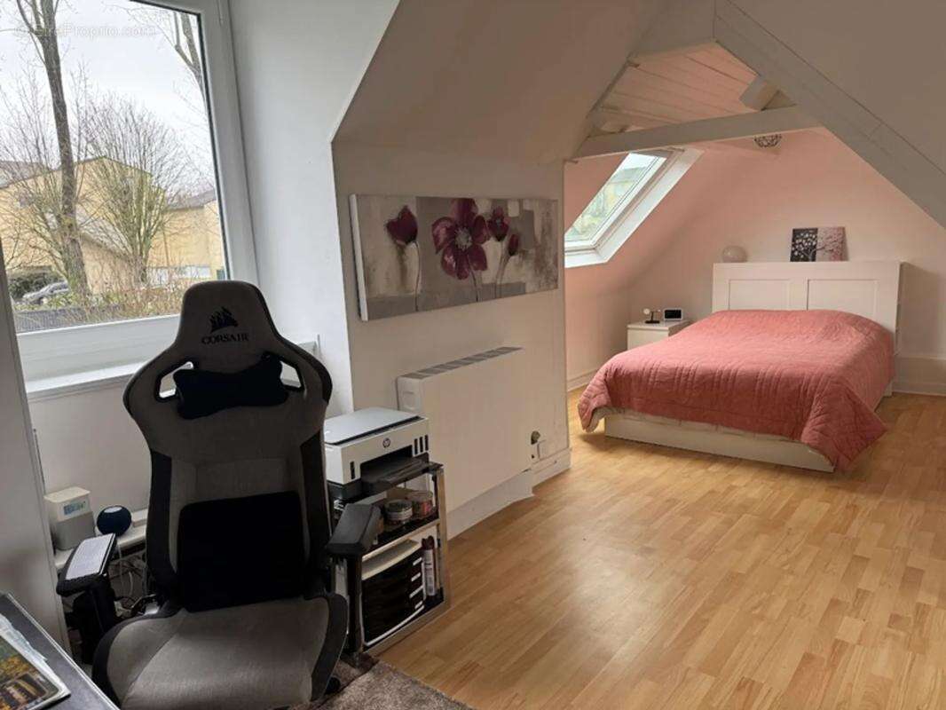 Maison à SAVIGNY-LE-TEMPLE