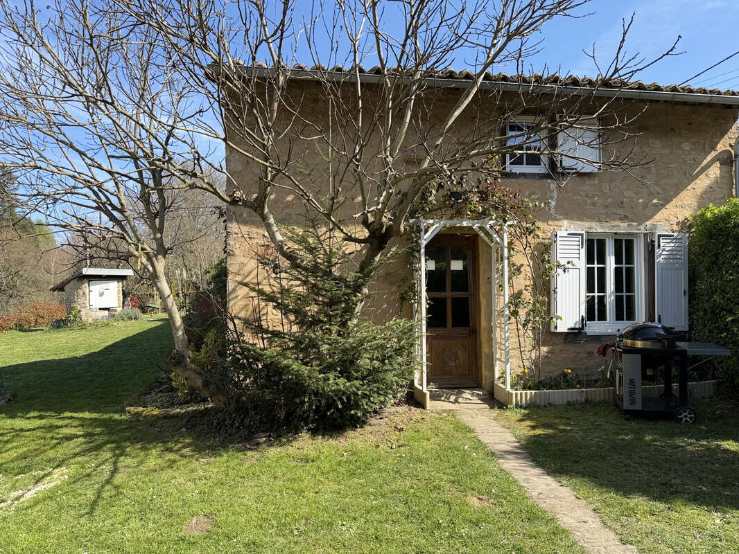 Maison à NANTIAT