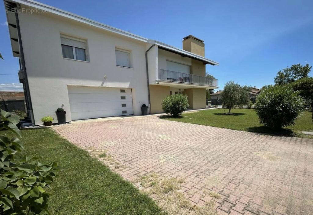 Grande maison de 200 m2 - photo 3