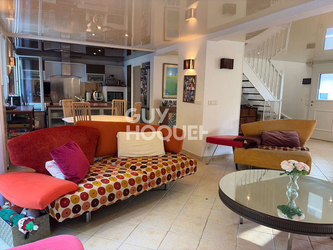 Maison à SOISY-SUR-SEINE