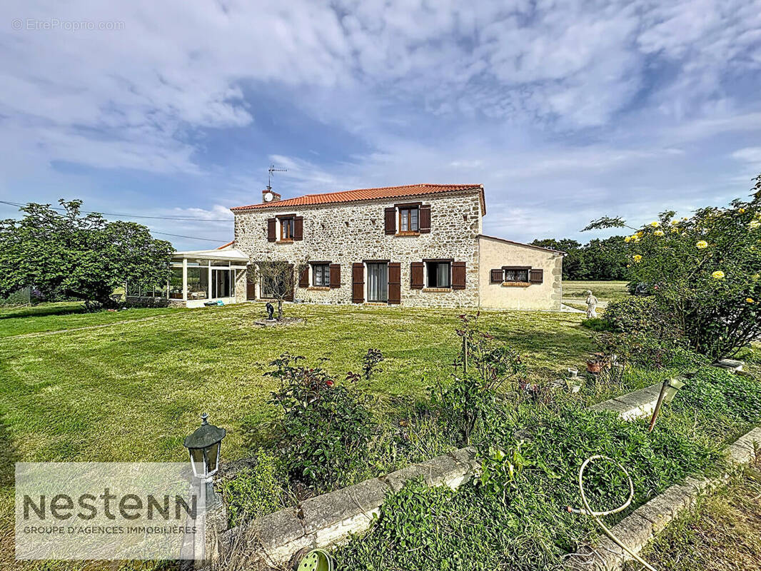 Maison à SALLERTAINE