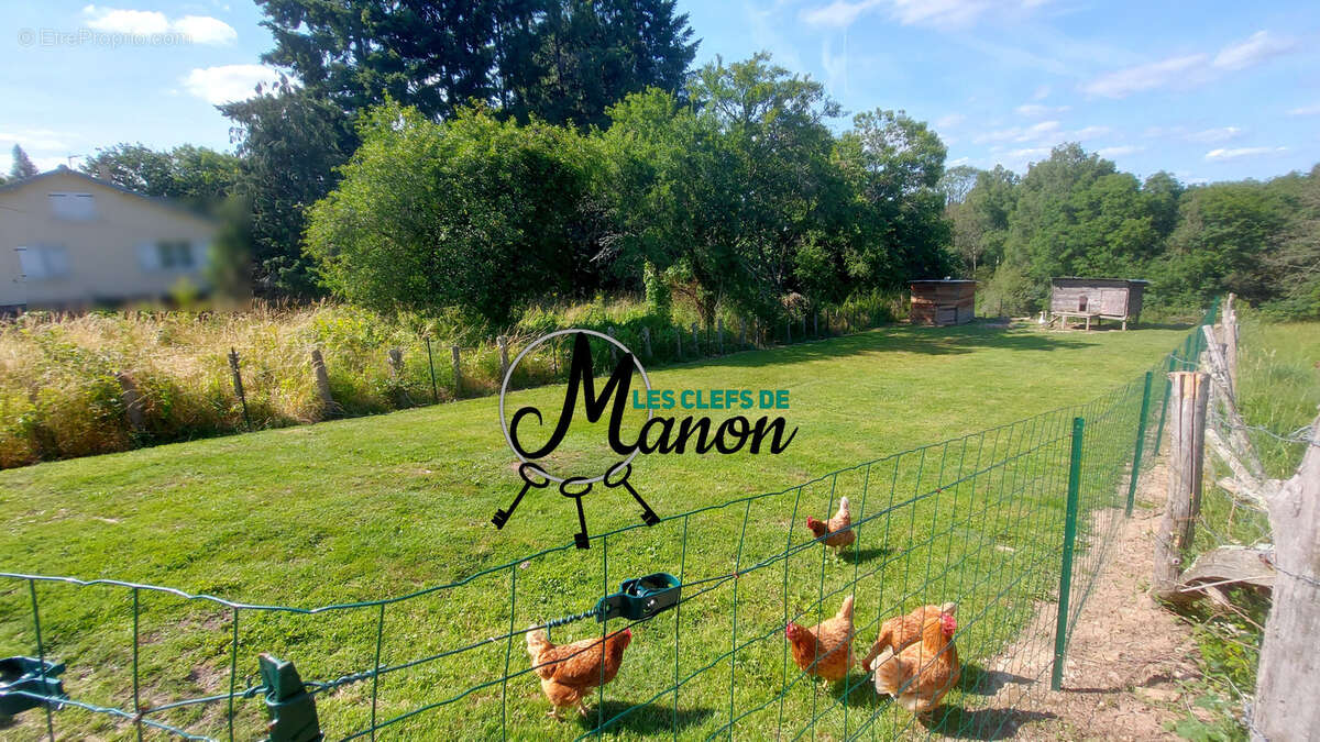 Maison à CHATEAUPONSAC