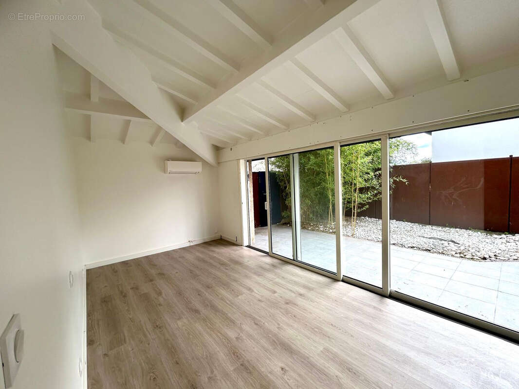 Maison à LAGARDELLE-SUR-LEZE