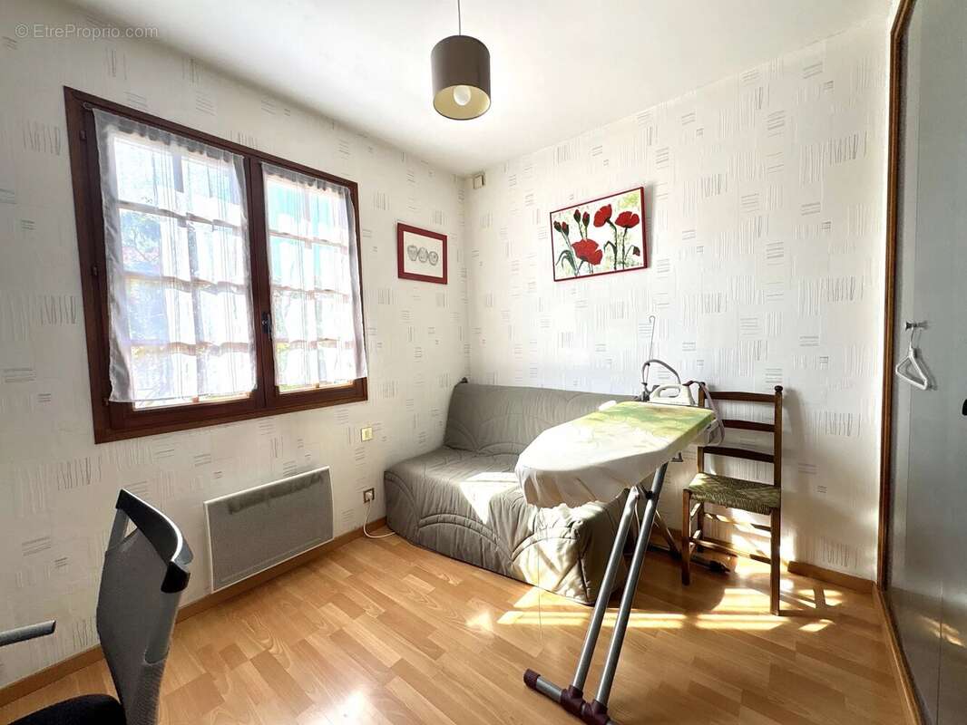 La salvetat saint-gilles - maison t6/7 - photo 10