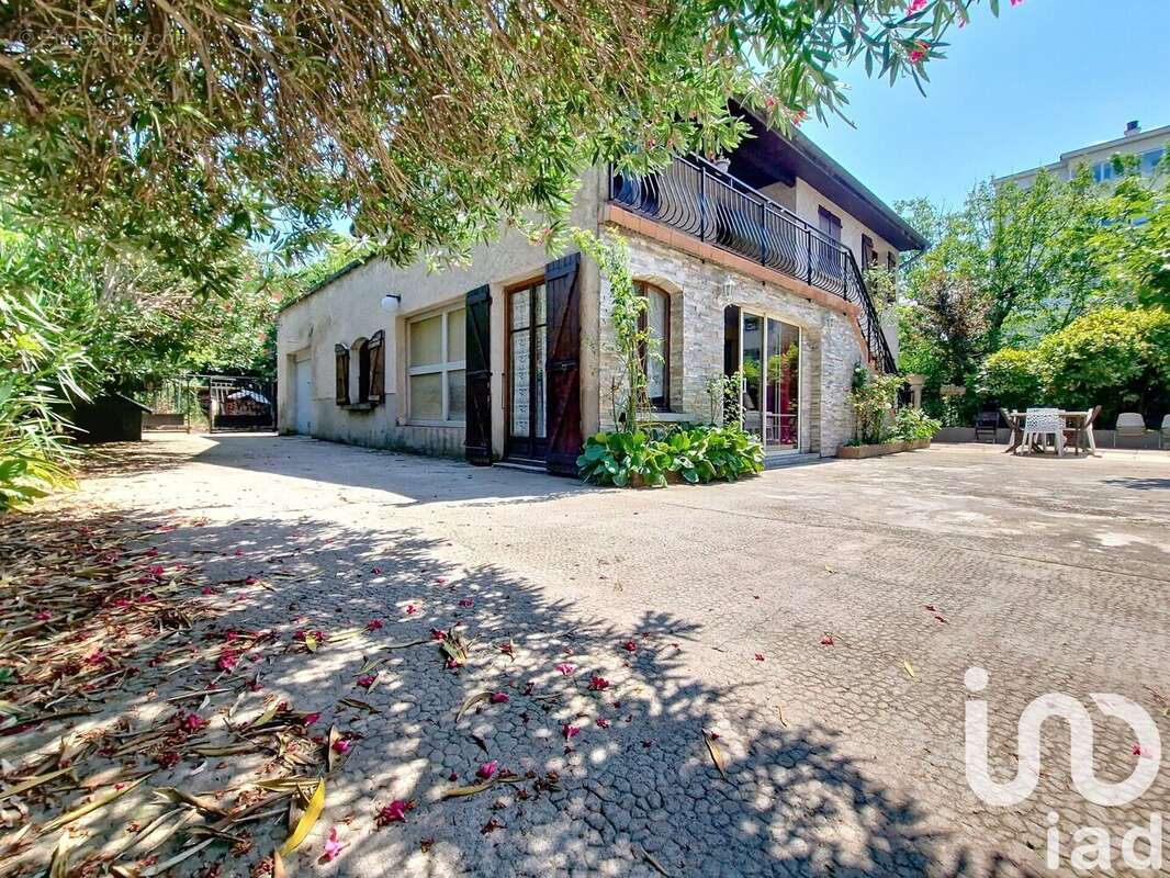 Photo 3 - Maison à SAINT-MARTIN-D'HERES