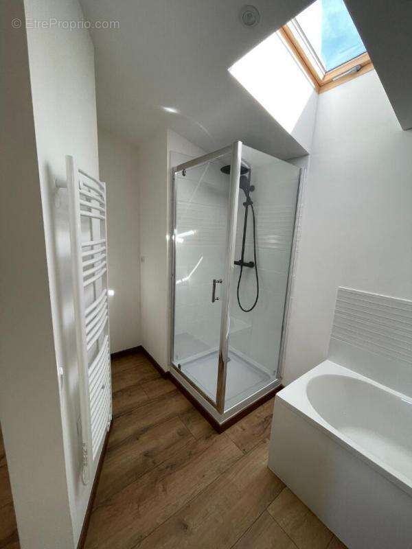 Maison à VOUILLE-LES-MARAIS