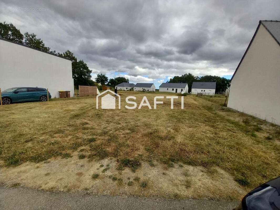 Terrain 577 m² à Peillac  - photo 3